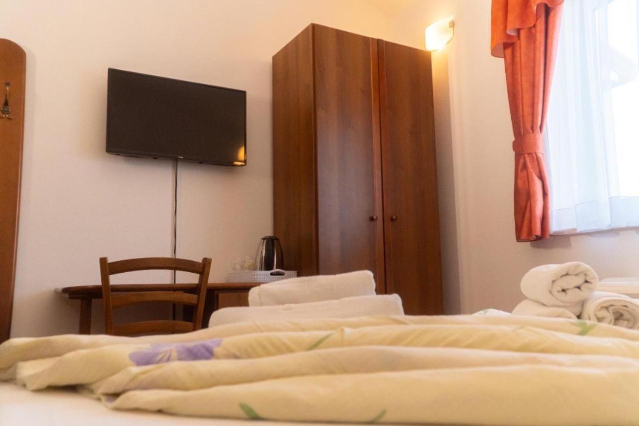 קרניצה Apartments And Rooms Villa Chiara מראה חיצוני תמונה