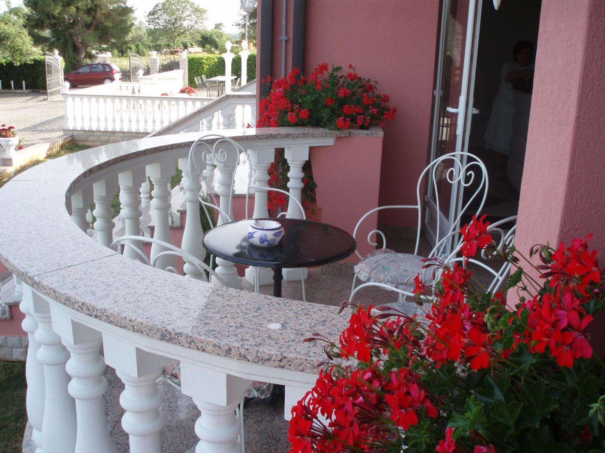 קרניצה Apartments And Rooms Villa Chiara מראה חיצוני תמונה