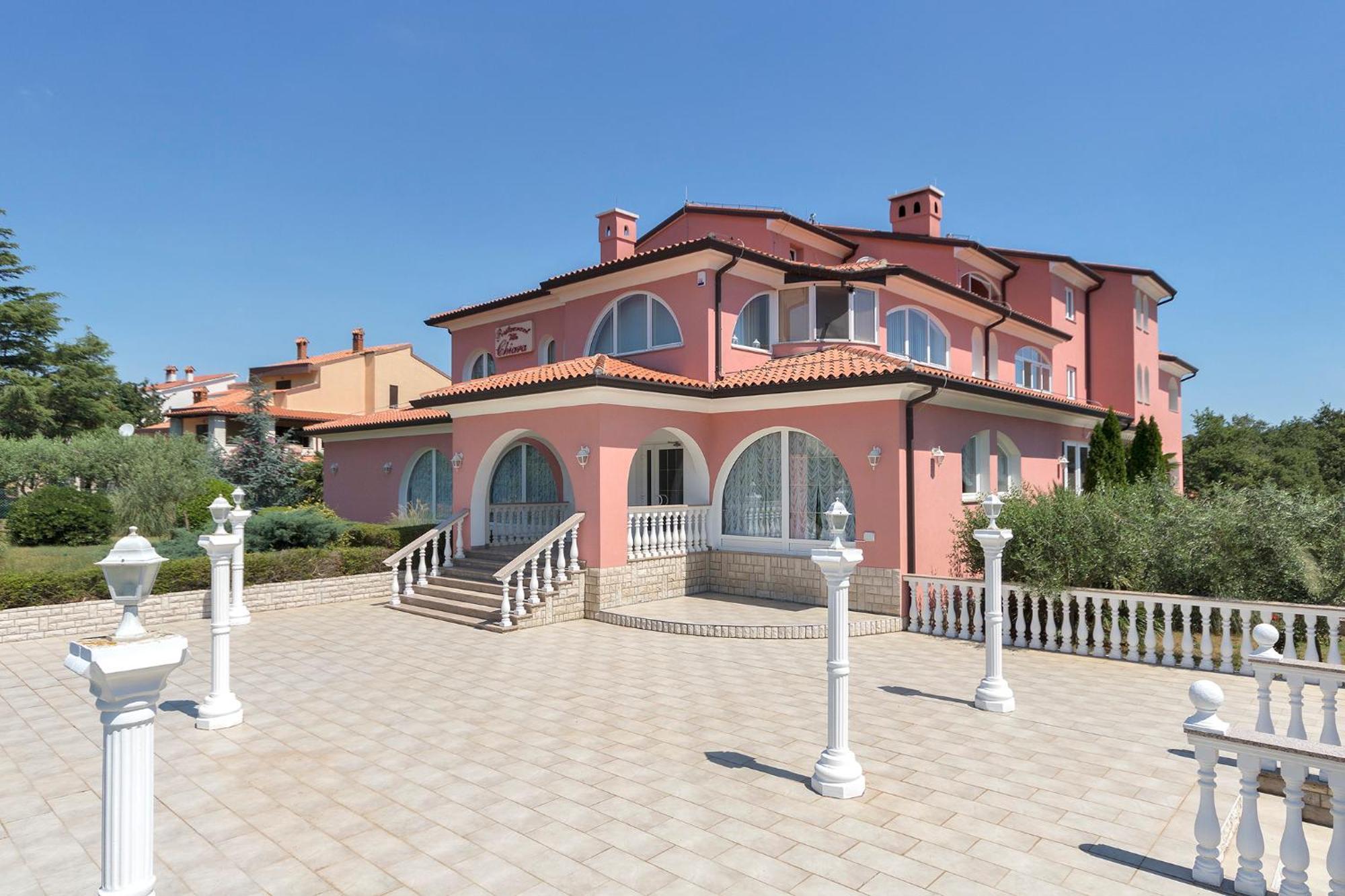 קרניצה Apartments And Rooms Villa Chiara מראה חיצוני תמונה