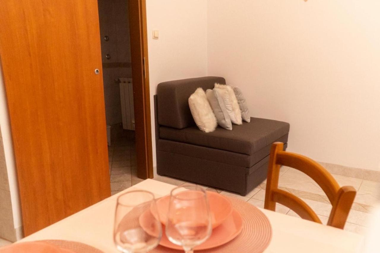 קרניצה Apartments And Rooms Villa Chiara מראה חיצוני תמונה