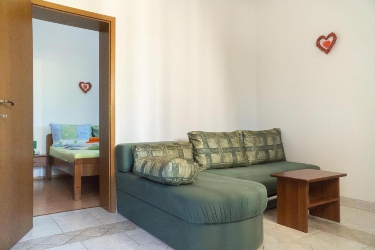קרניצה Apartments And Rooms Villa Chiara מראה חיצוני תמונה