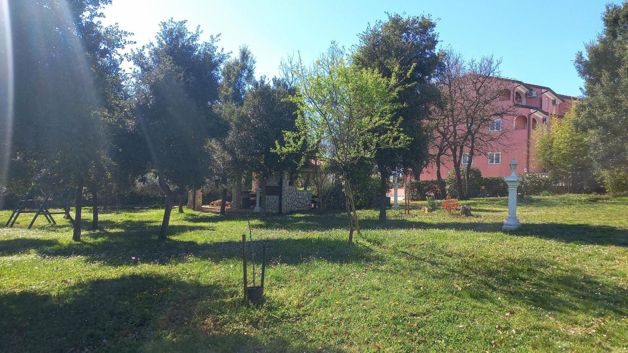 קרניצה Apartments And Rooms Villa Chiara מראה חיצוני תמונה